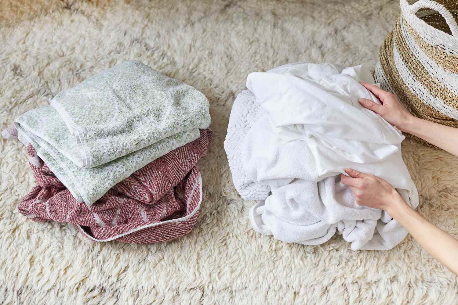 can you wash sheets and towels together 6834348 02 86b7aed5a78d4d2f9a56e72ff1f4e8b3